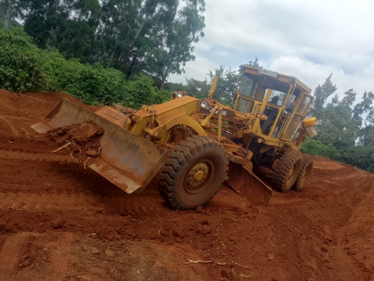 Dohmani road construction equipment on site